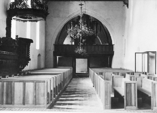 Kircheninneres nach Fertigstellung 1969