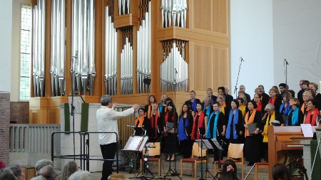 Chor Soli Deo Gloria in dermartin Luther Kirche Emden